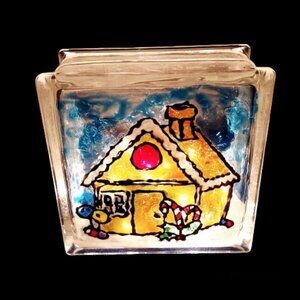 VINTAGE HAND PAINTED HANDMADE GINGERBREAD HOUSE GLASS CUBE WITH WHITE LIGHTS NEW
